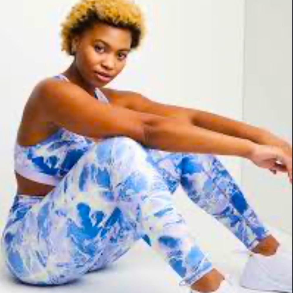 NWT Champion Soft Touch Eco Moisture-Wicking, 7/8 Leggings, Blue Marble